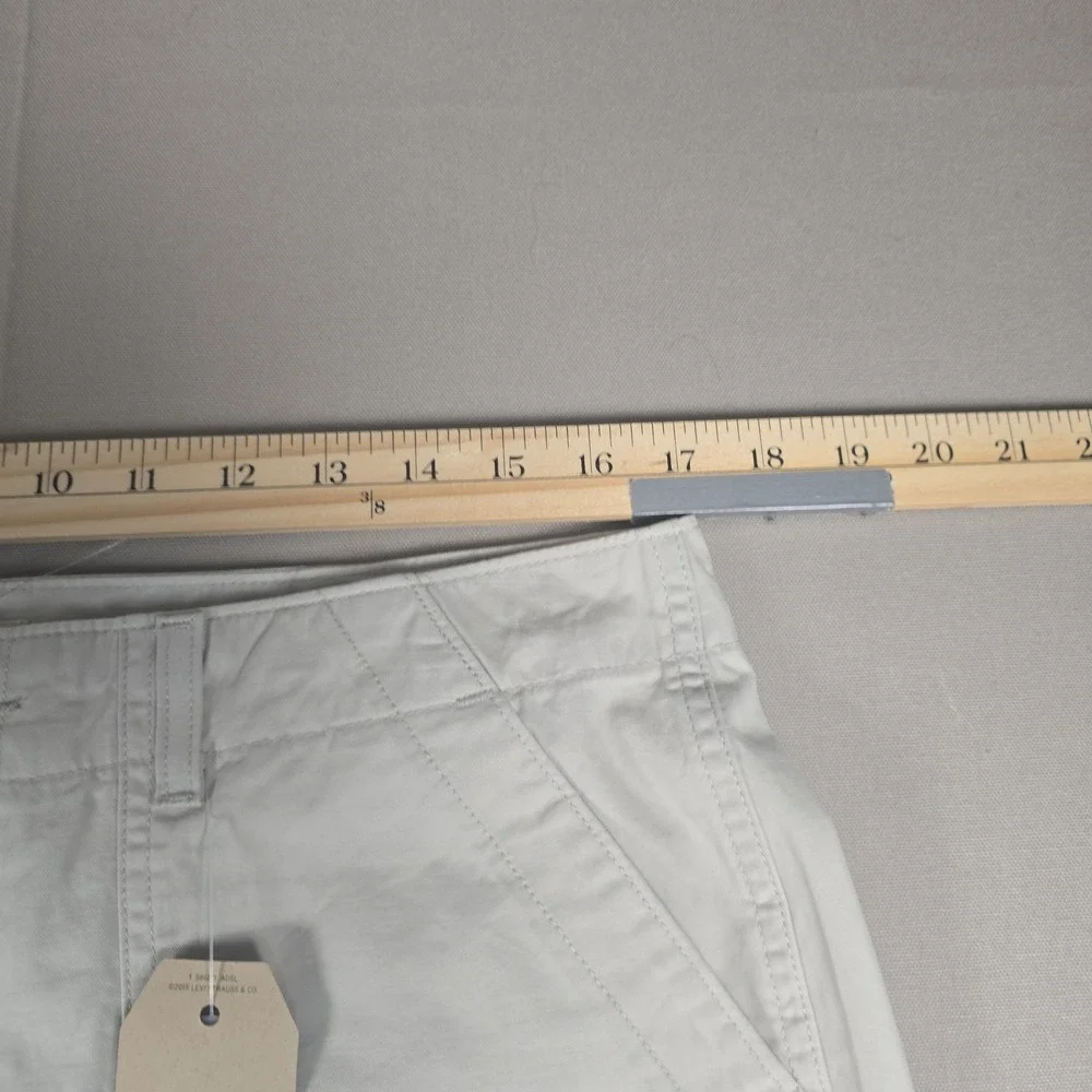 Levi's Utility Fatigue Chino Pants Size W30 NWT White Hazy Moonstruck 26384-0005